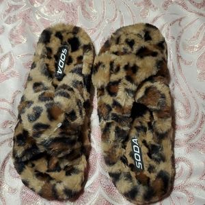 Fluffy cheetah print slippers